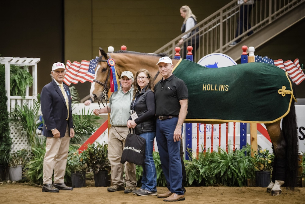 IHSA - Nationals 2023 - Most Popular Horse Award - Allmyso - Hollins University - Credit EQ Media-2 copy