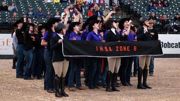 Team-Maddy Falkowitz IHSA_Nationals2025_ParadeofTeams_MaddyFalkowitz-5310