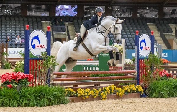 IHSA_Nationals2025_StellaDiBernardo_HighPointRiderOverFences-08 IHSA_Nationals2025_StellaDiBernardo_HighPointRiderOverFences-08