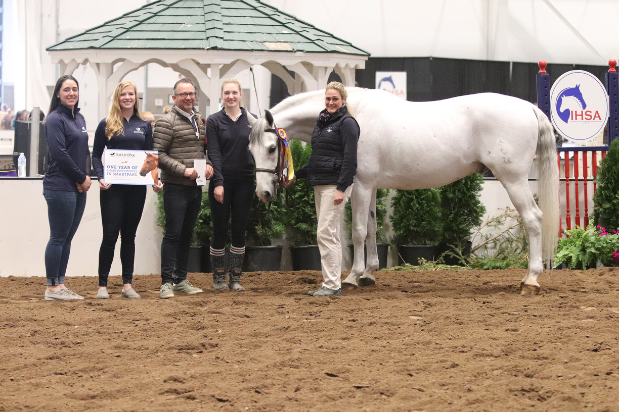 Lucky-Centenary-HorseAward-alcookphoto