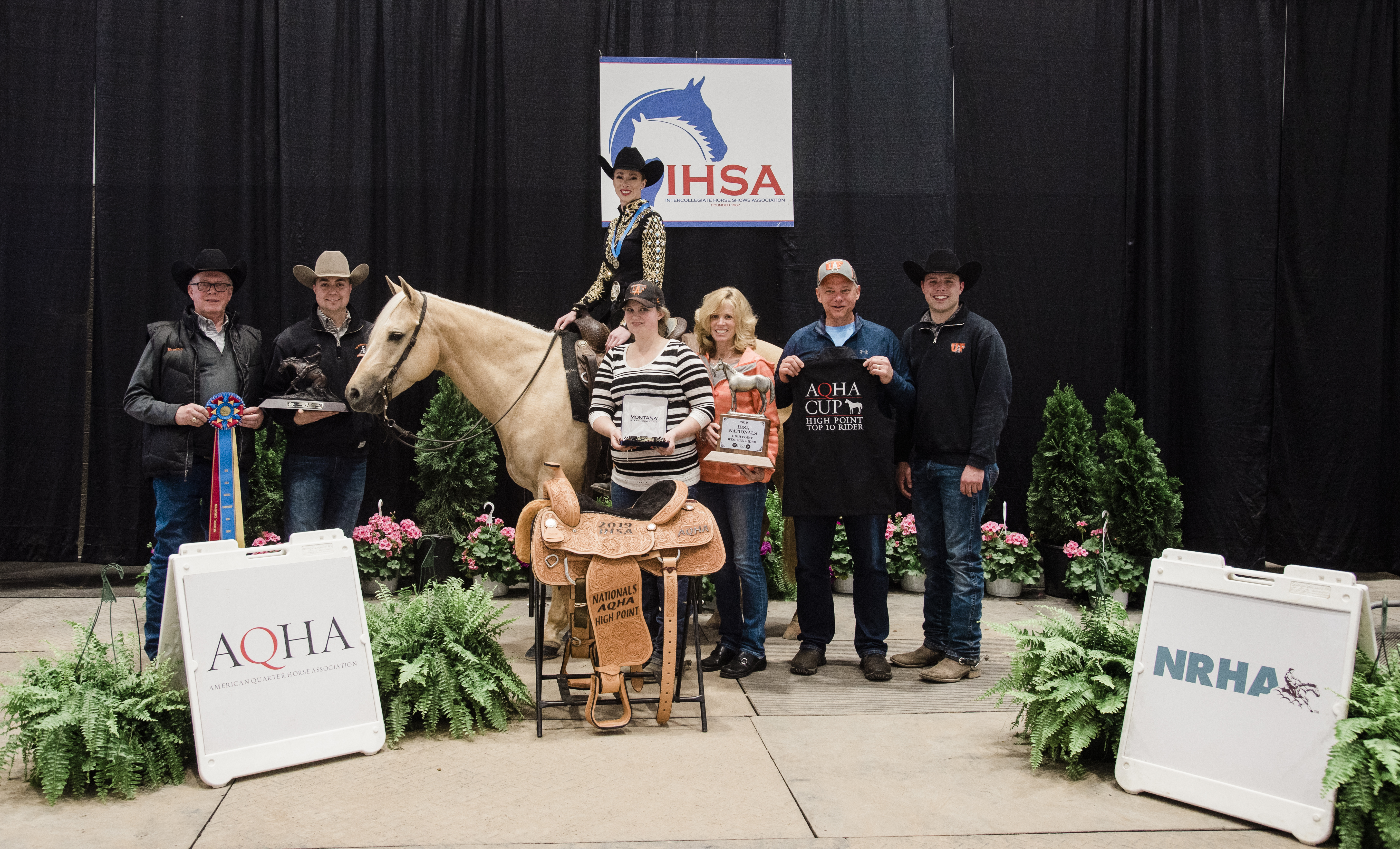 JuliaRoshelli-Findlay-AQHAHighPointRider-AwardShot-IHSA-2019-Nationals